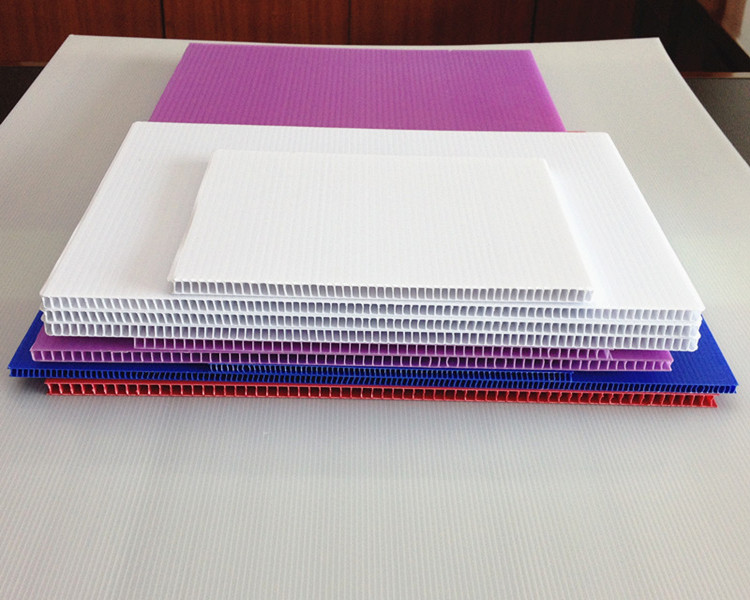 PP corrugated sheets multi-color stack — Elipacko USA